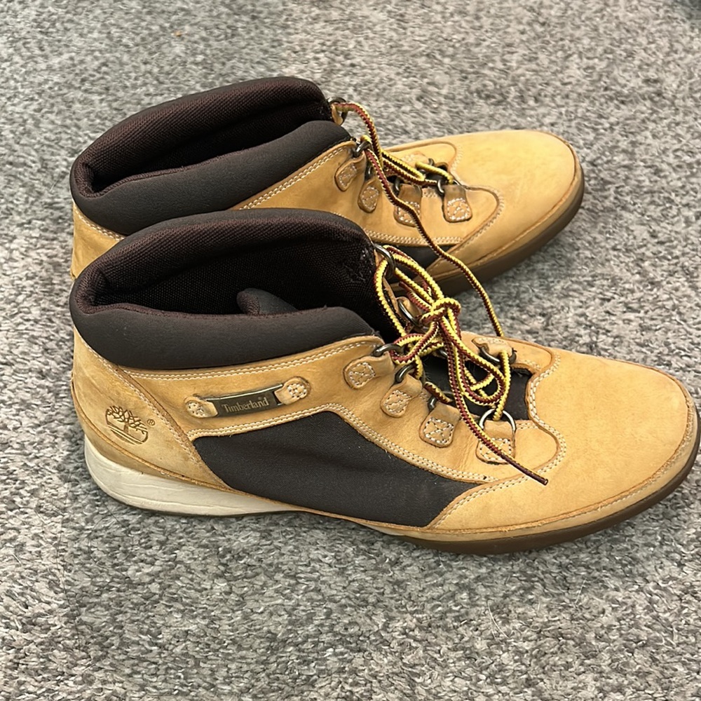 Timberland Boots - Picture 6 of 12